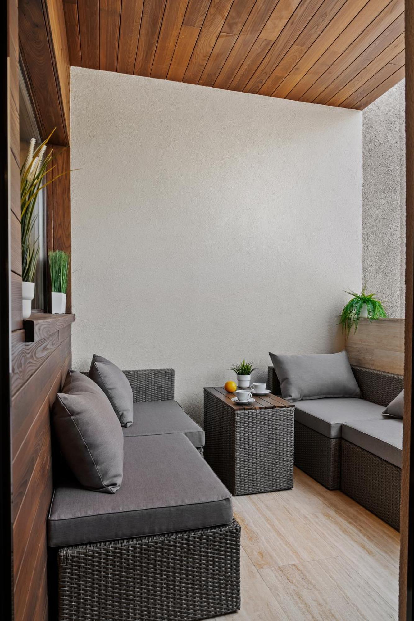 Central Two Rooms Apartment The Paradise Of Lights Bukares Bagian luar foto