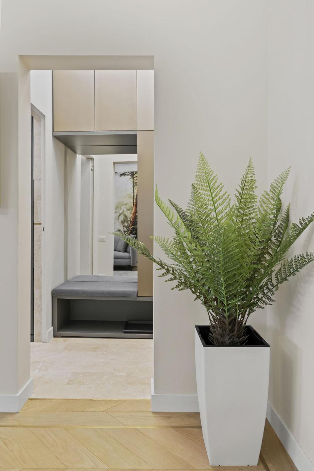 Central Two Rooms Apartment The Paradise Of Lights Bukares Bagian luar foto